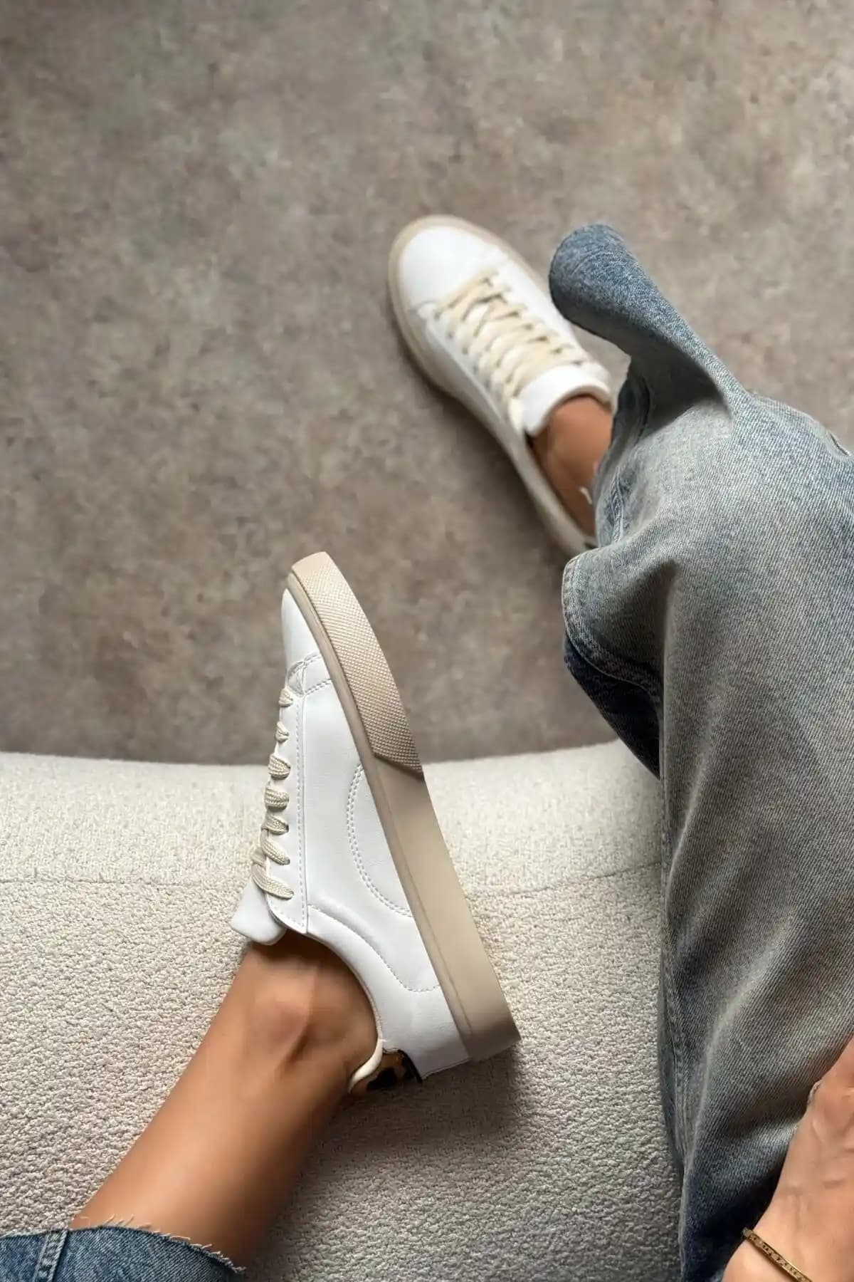 Charlie: Emeklilere Yönelik Güvenli Finansal Hizmetler ve Yenilikler