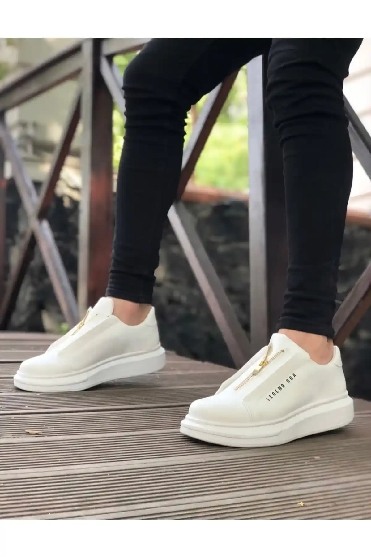 Dayanıklı Beyaz Sneakers Seçimi ve Bakımı İçin Malzeme ve Kullanım İpuçları