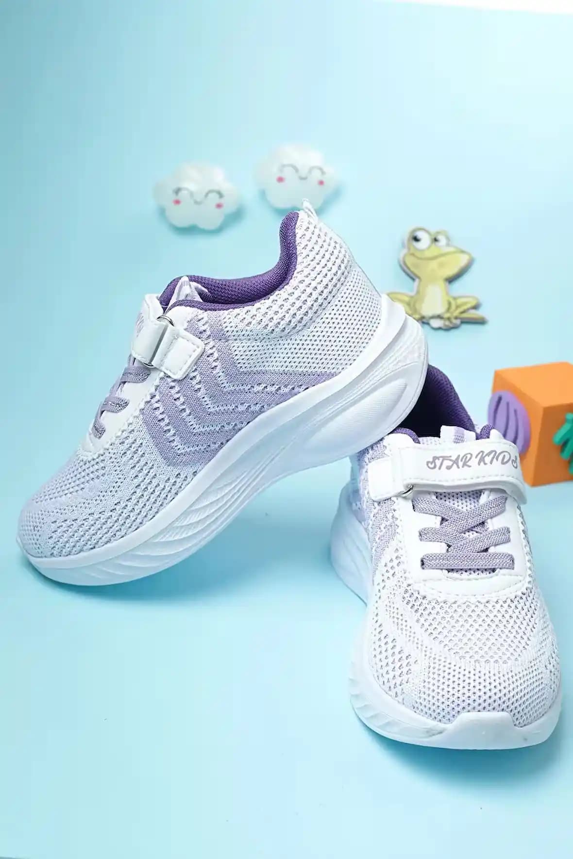 Dayanıklı Çocuk Ayakkabısı Modelleri: Uzun Ömürlü ve Güvenli Seçenekler