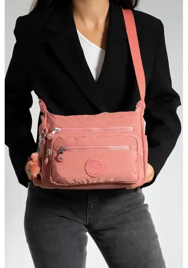 Dayanıklı Mini Askılı Kadın Çantası Seçimi ve Bakımı İpuçları