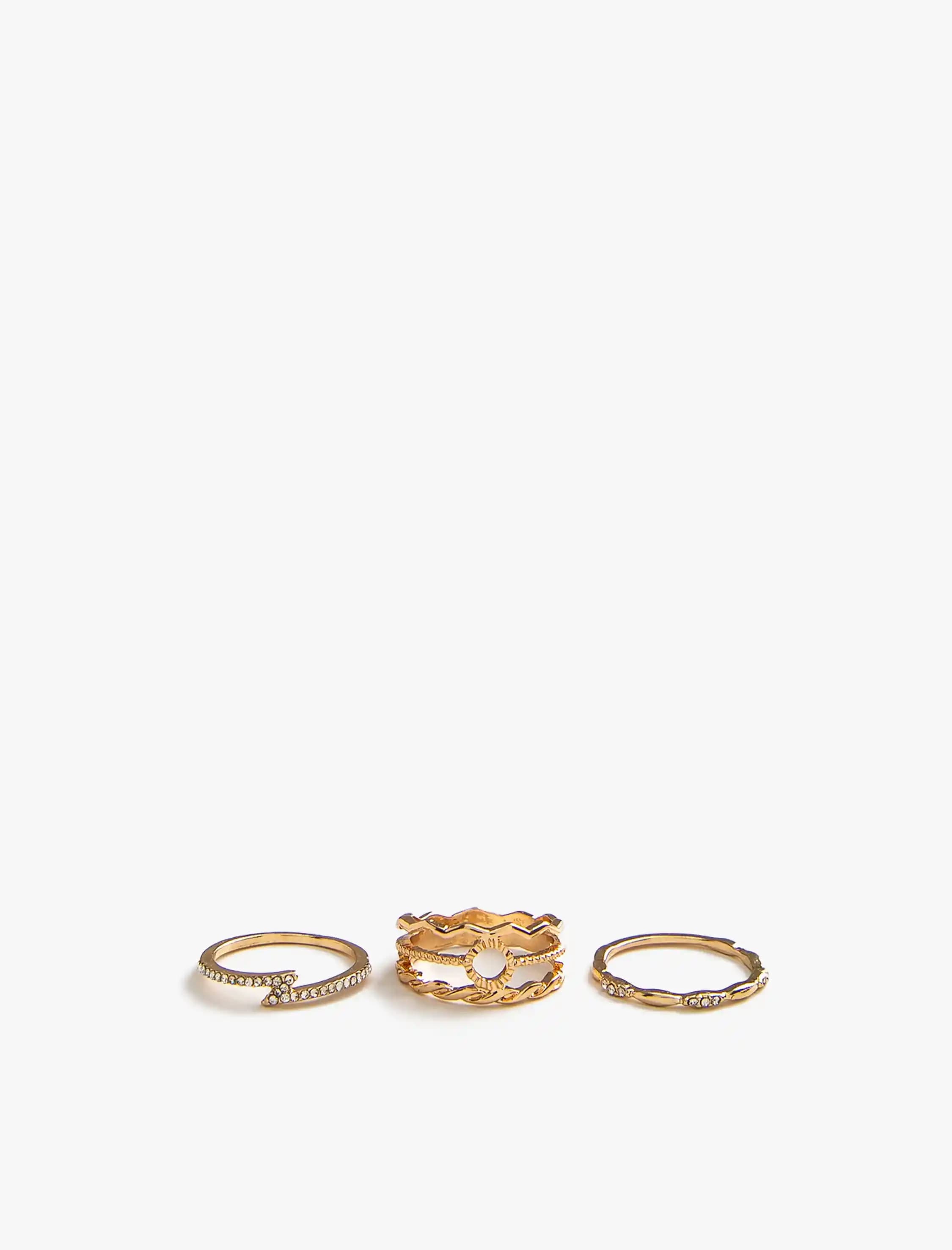 Elektronik ve Gadget Kategorisinde İki Farklı Yüzük Setinin Tasarım ve Kullanım Analizi