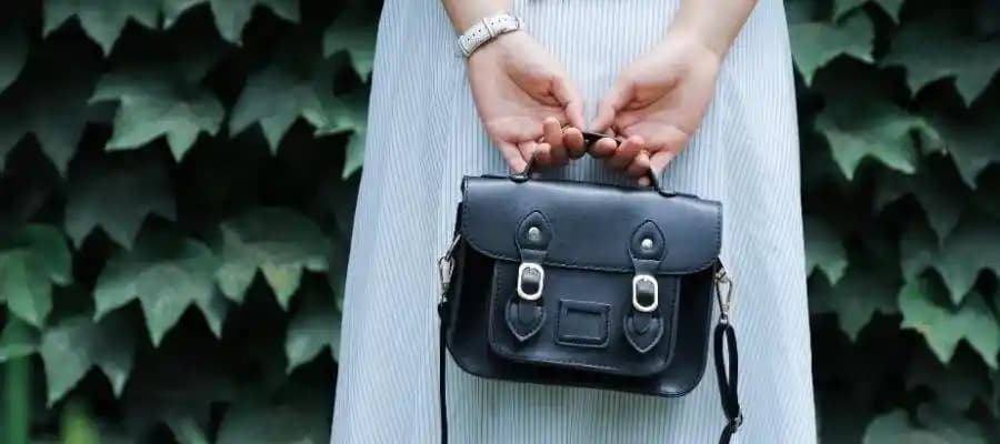 Elektronik ve Giyilebilir Aksesuarlar İçin Uygun Çanta Seçim Rehberi