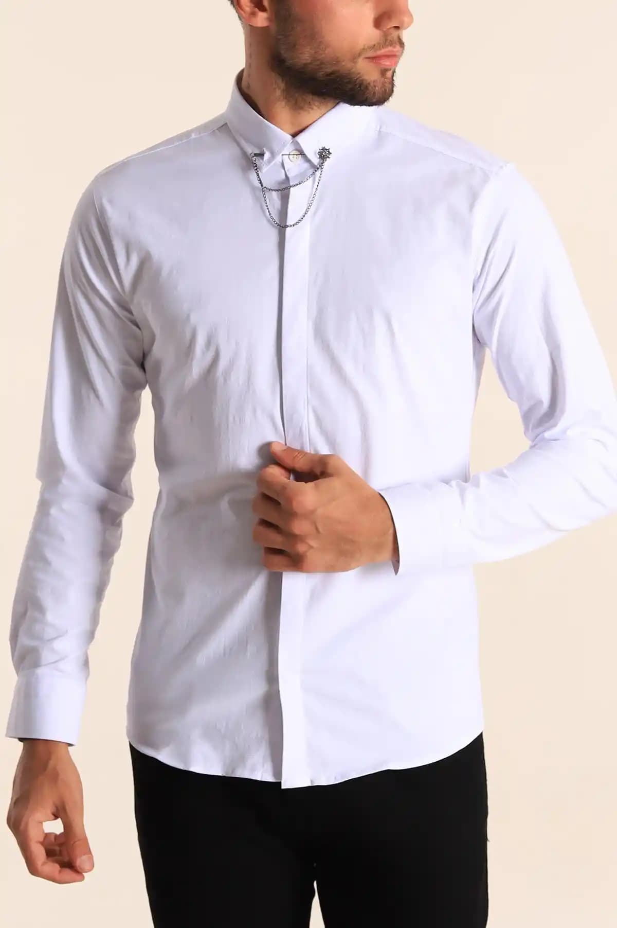 Erkek Gömlek Yaka Seçenekleri ve Güncel Trendler Hakkında Kapsamlı Rehber