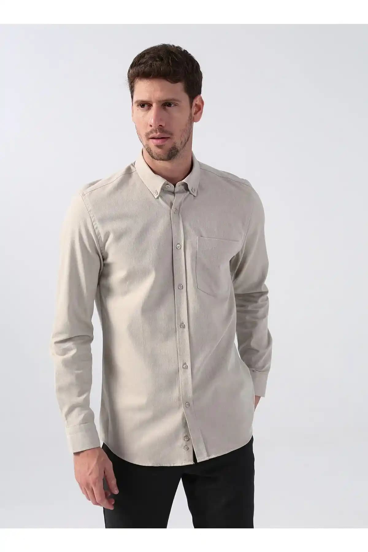 Erkek Gömlek Yaka Seçenekleri ve Trendleri: Şıklık ve Fonksiyonellik Dengesini Sağlama