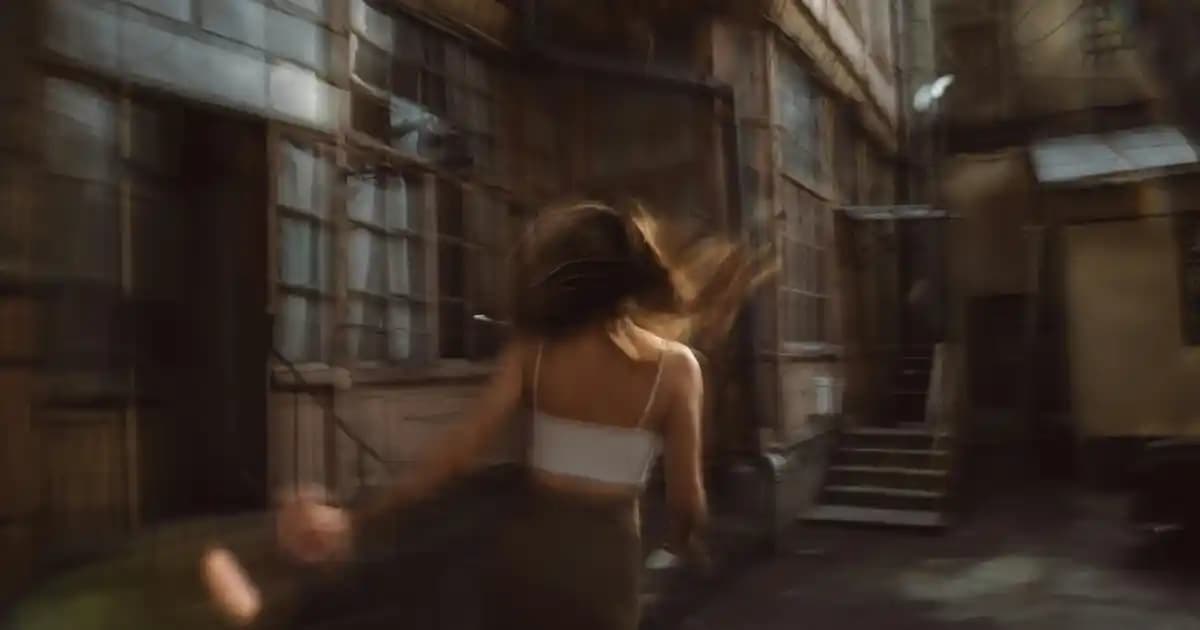 Erkekler İçin Bandana Takma Yöntemleri: Stil ve Konforu Bir Araya Getiren Teknikler