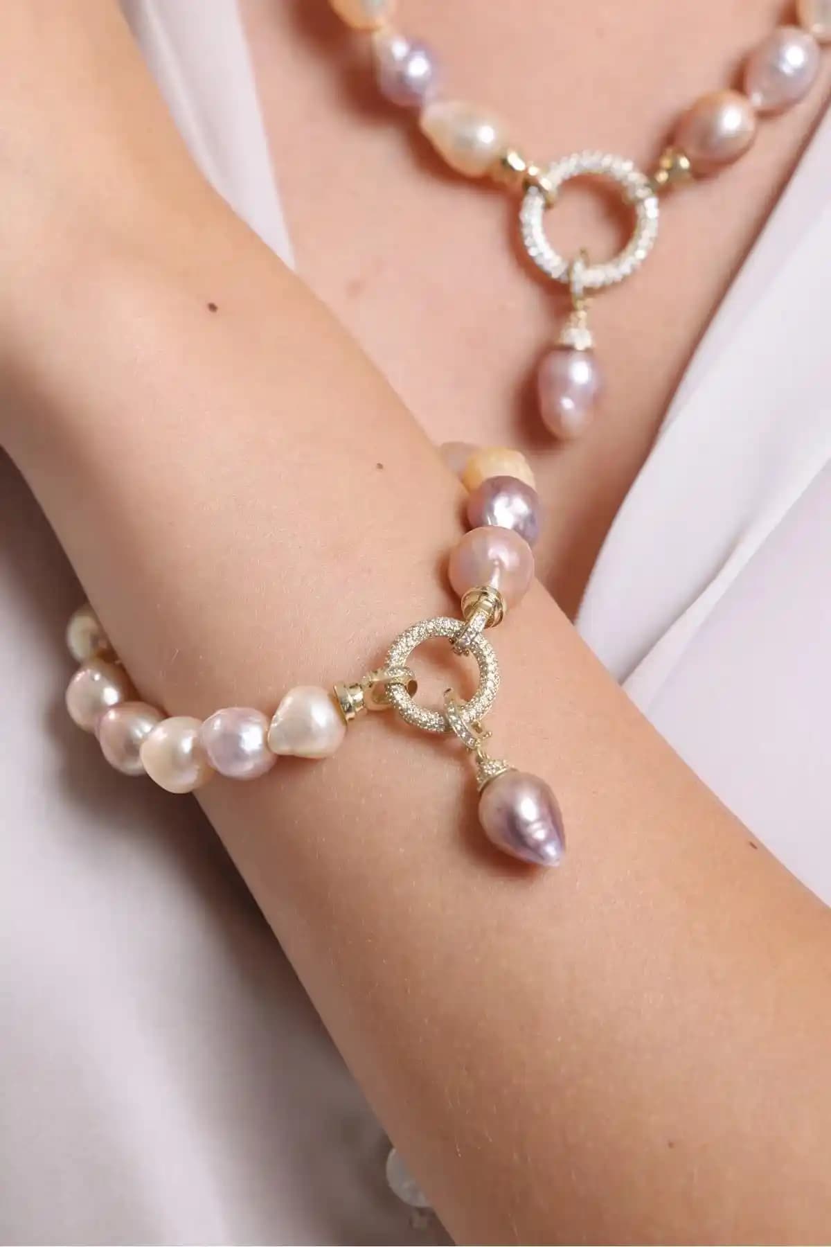 Farklı Üçlü Pırlanta Barok Kolye Seçimi İçin Kapsamlı Rehber ve Öneriler