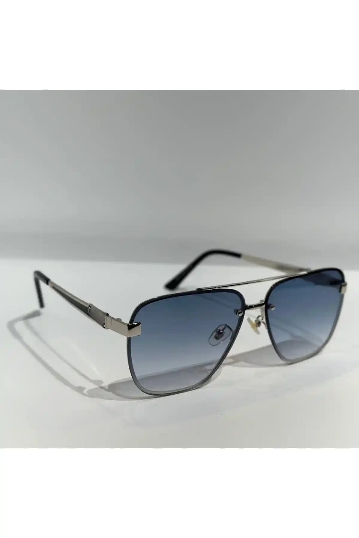 Günlük Kullanım İçin Fonksiyonel Güneş Gözlükleri: Koruma ve Şıklık Bir Arada