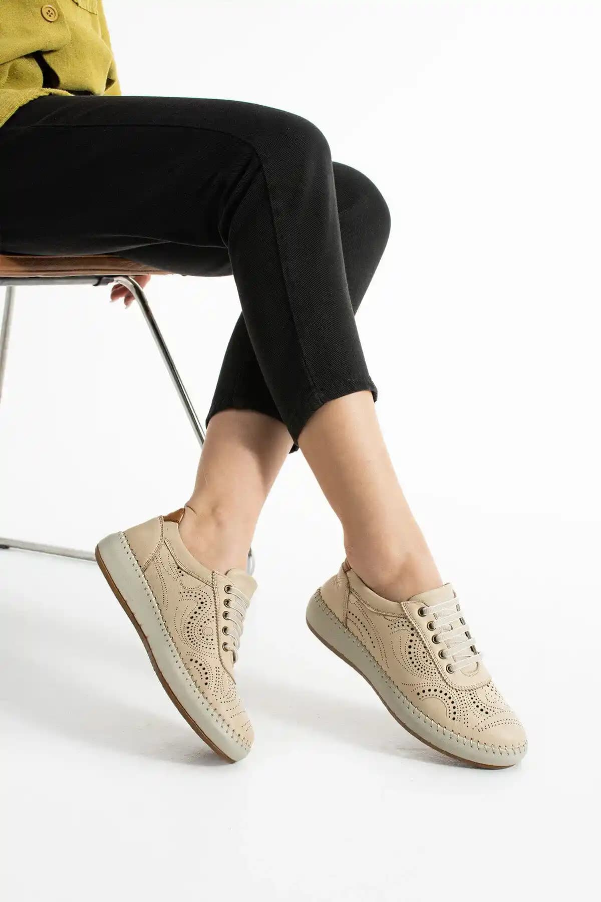 Günlük Kullanım İçin Hafif ve Fonksiyonel Spor Ayakkabıları Seçenekleri