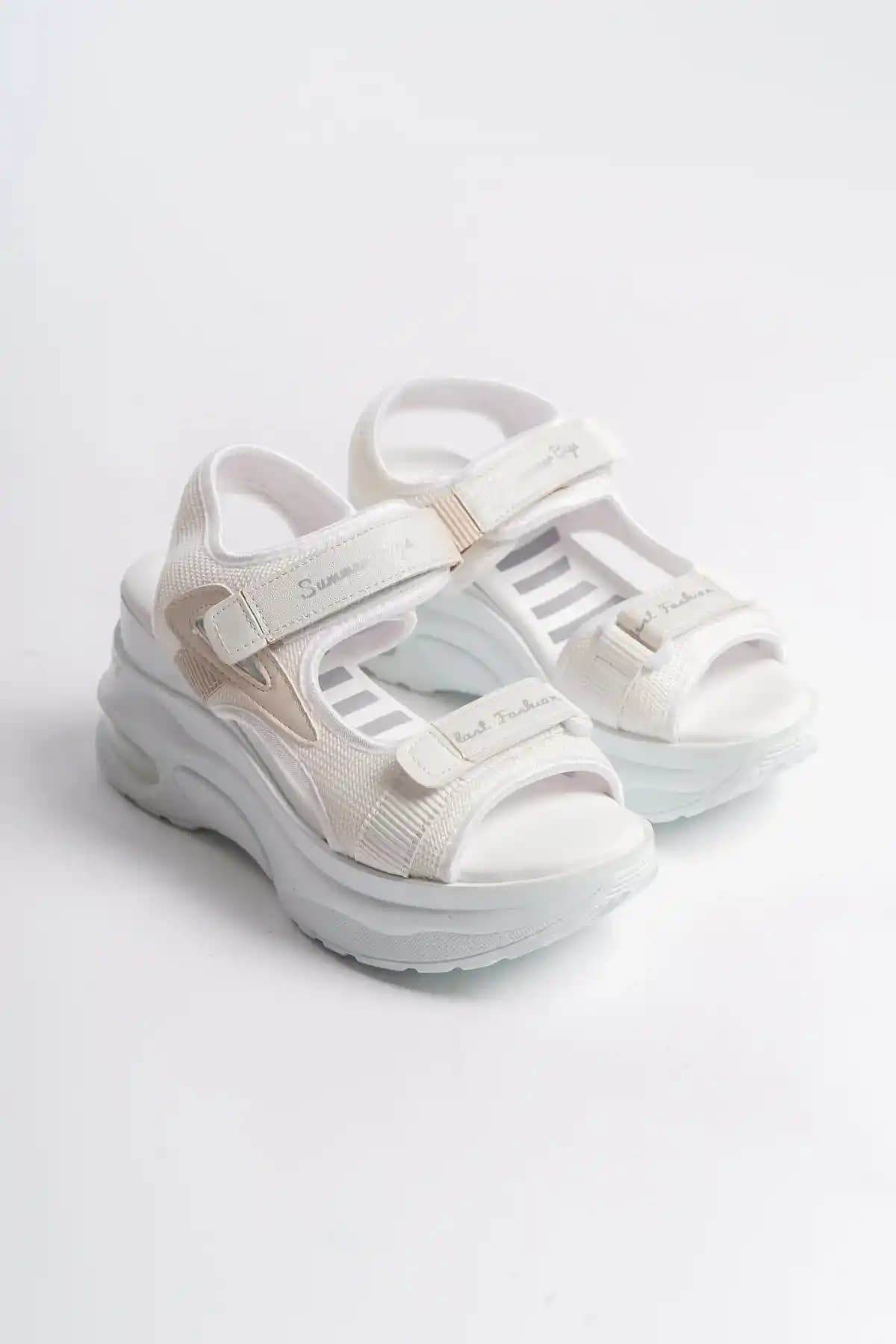 Günlük Kullanım İçin Ortopedik Sandaletler: Sağlıklı ve Konforlu Bir Seçenek