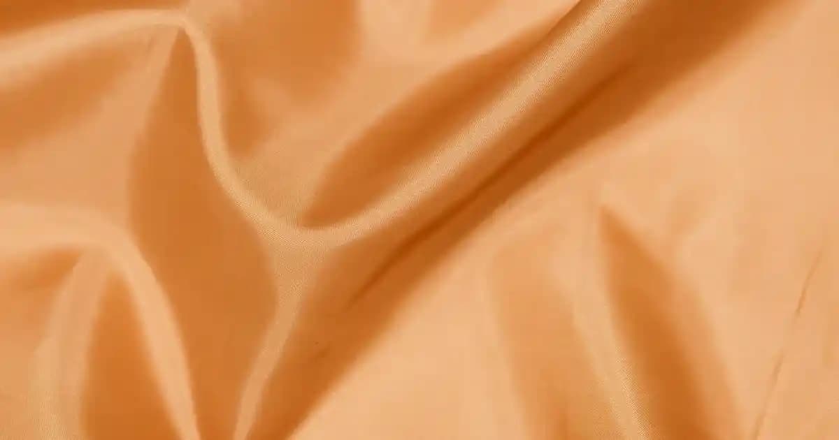 Harfli Gümüş Küpe Modelleri: Stil ve Fonksiyonellik Arasında Seçenekler