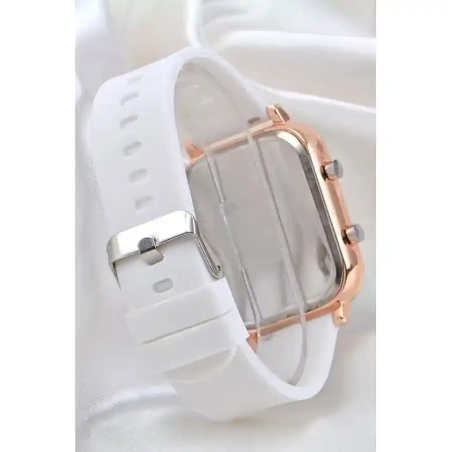 Kadın Dijital Beyaz Kordon Saatleri: Şıklık ve Fonksiyonelliğin Modern Buluşması