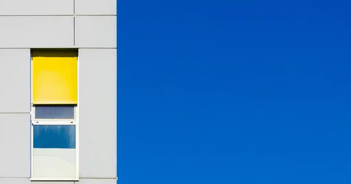 Spor Ayakkabılarda Fermuar Detaylarının İşlevselliği ve Tasarım Avantajları