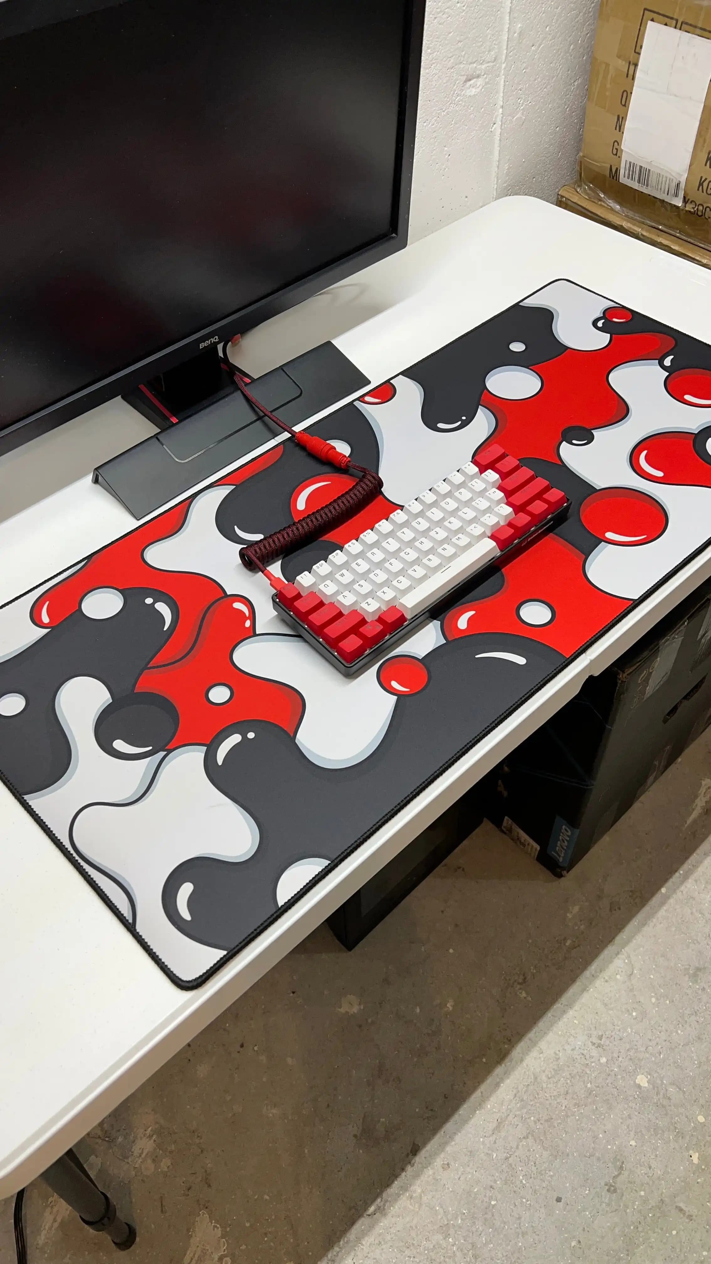 Geniş ve Konforlu XXL Mouse Pad'ler: Elektronik ve Oyun Dünyasında Avantajlar