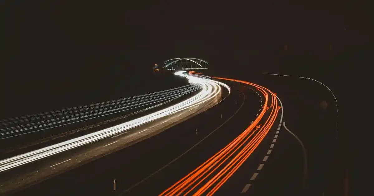 Boncuklu Aksesuar Çantalar: Şıklık ve Fonksiyonelliğin Modern Buluşması