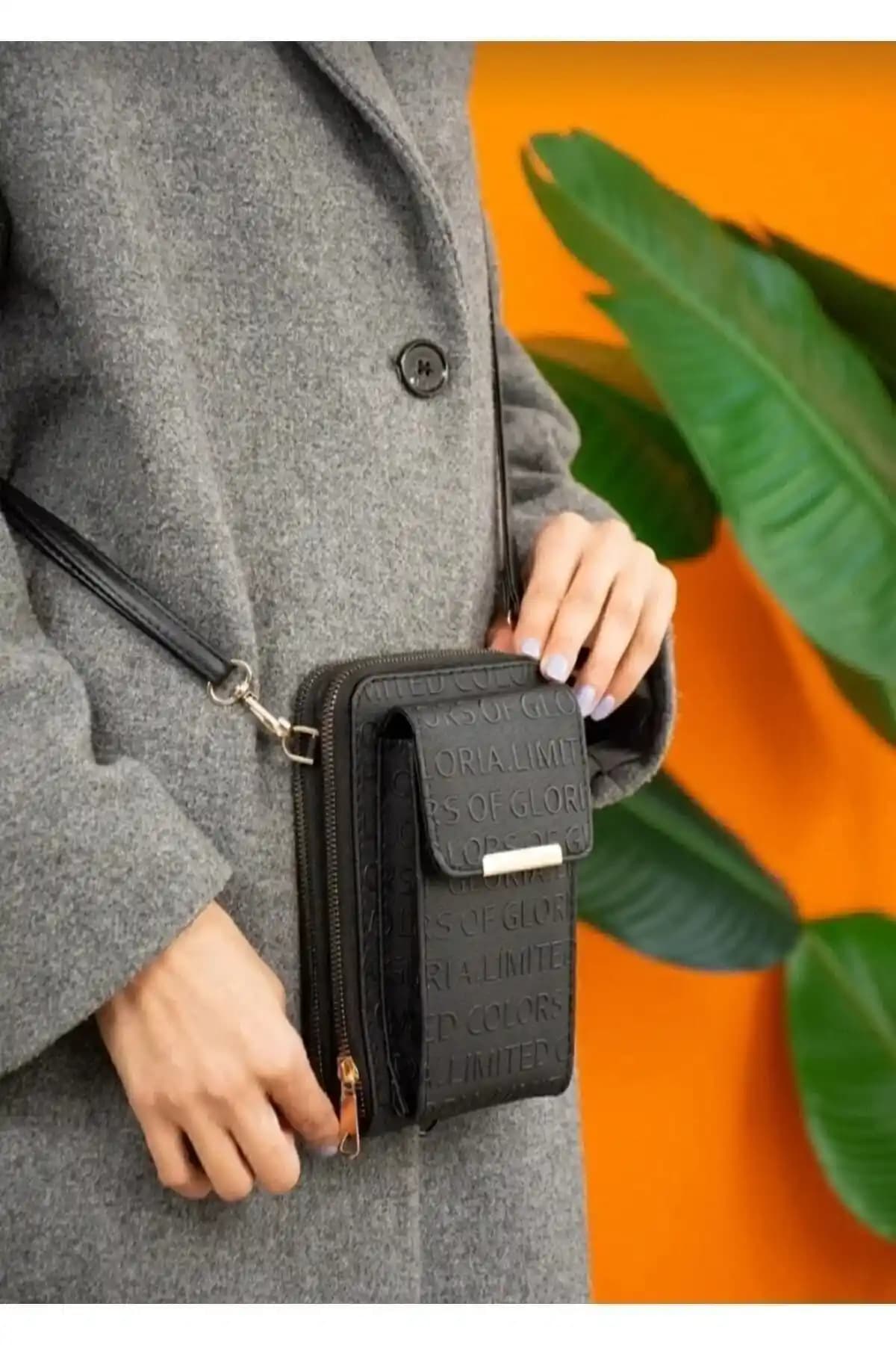 Castel Modvina Kadın Çantaları: Şıklık ve Dayanıklılığı Bir Arada Sunan Koleksiyon