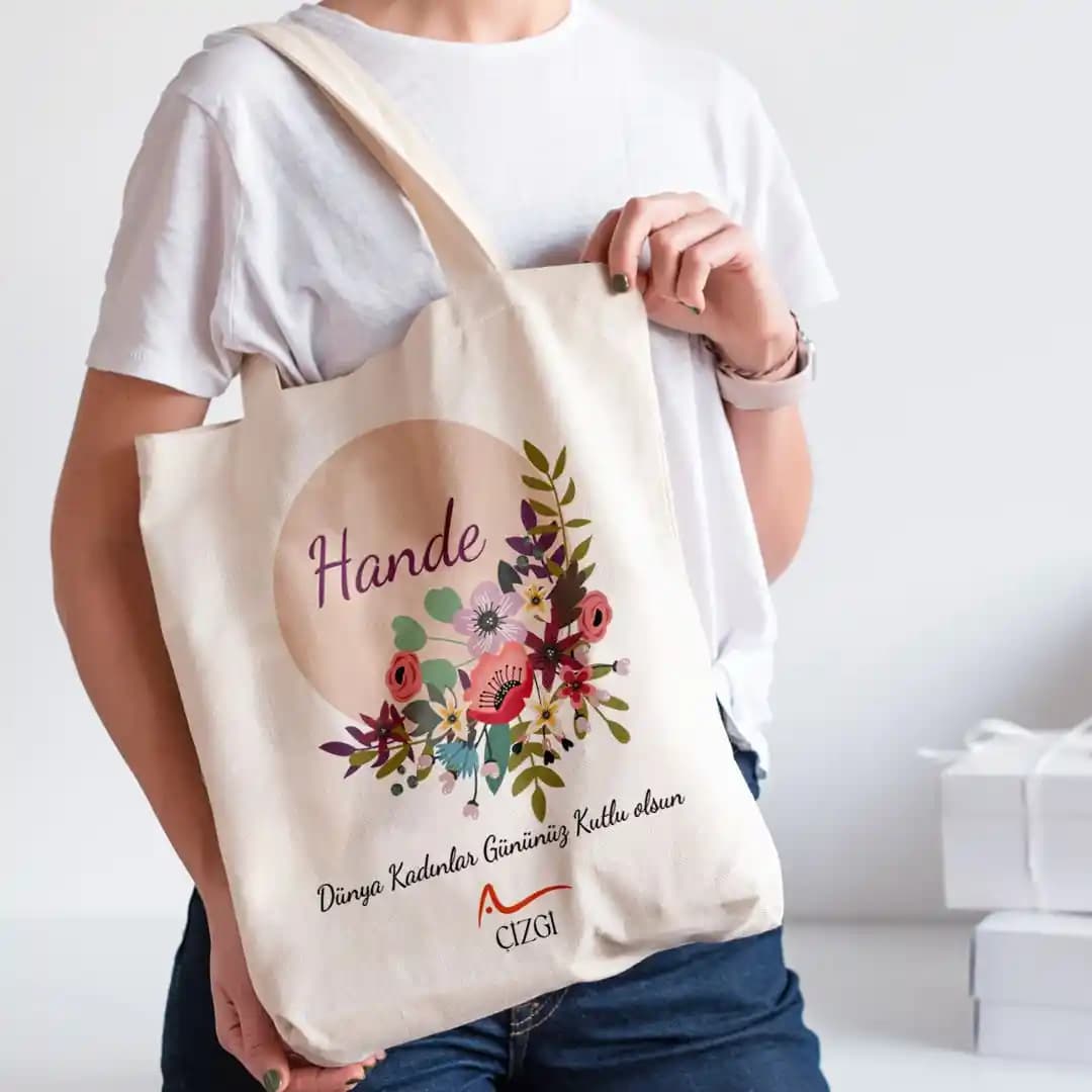 Dünya Kadınlar Günü İçin Zarif ve Anlamlı Kadın Çantası Hediye Seçenekleri