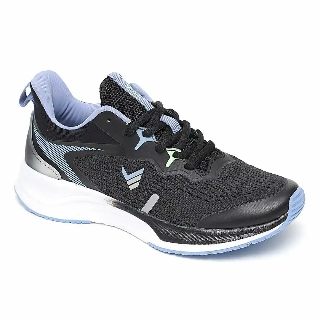 Elektronik ve Giyilebilir Teknolojilerle Yenilenen Spor Ayakkabıları Trendleri ve Gelişmeleri