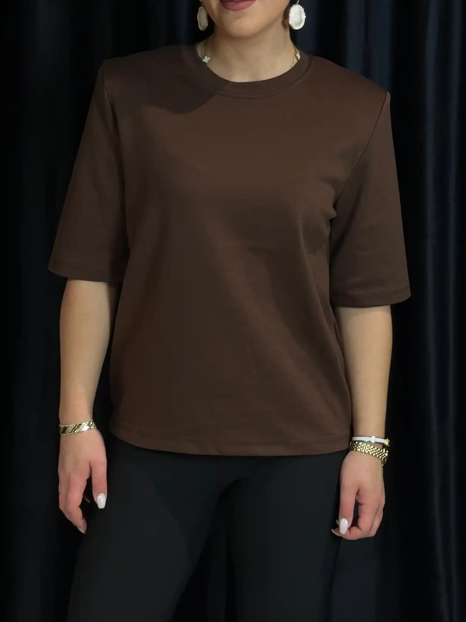 Elektronik ve Teknolojinin Güncel Yansımalarıyla Tişört Modası ve Stil Gelişmeleri