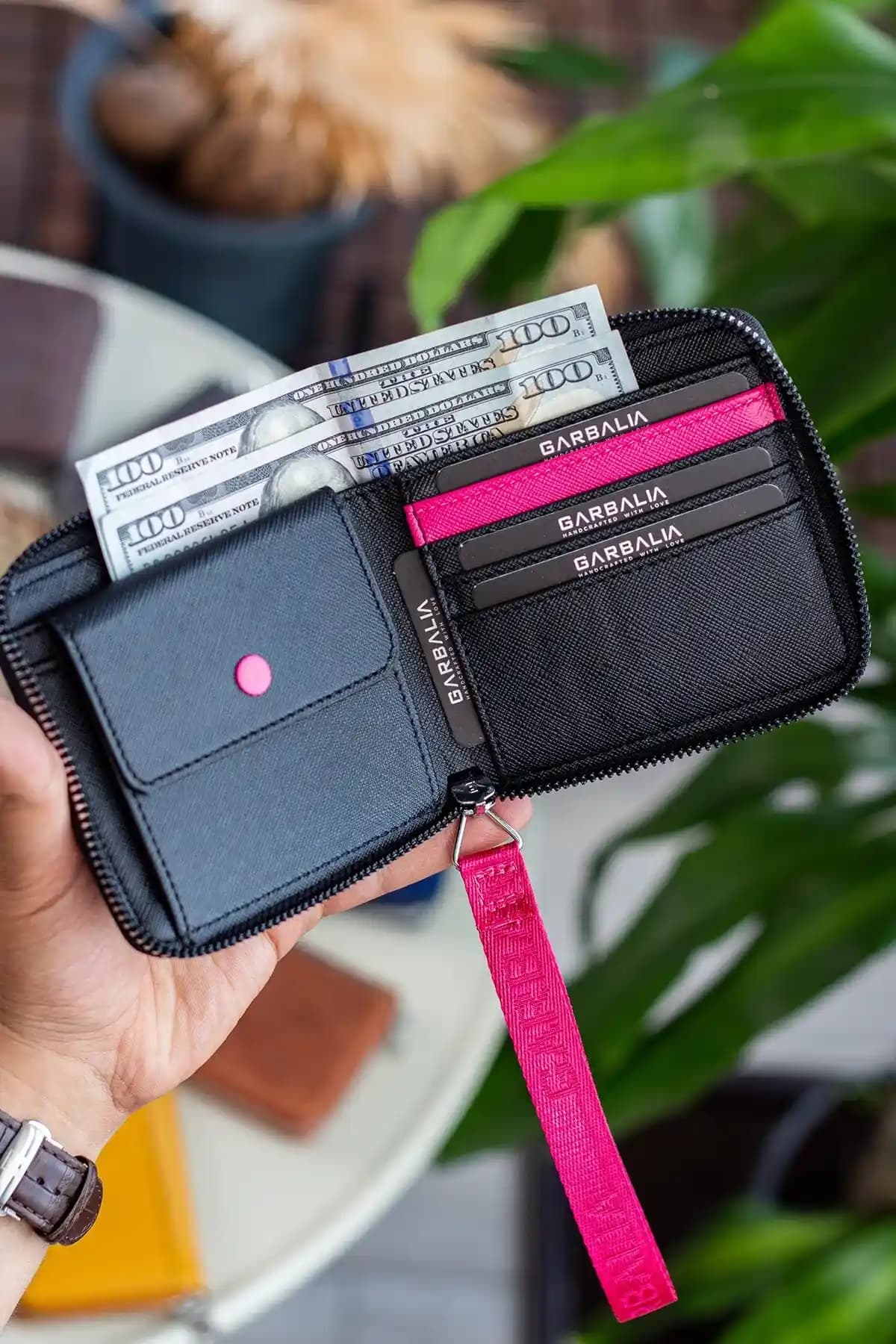 Garbalia Nora Deri Cüzdan: Güvenli ve Şık Günlük Kullanım İçin Tasarlanmış