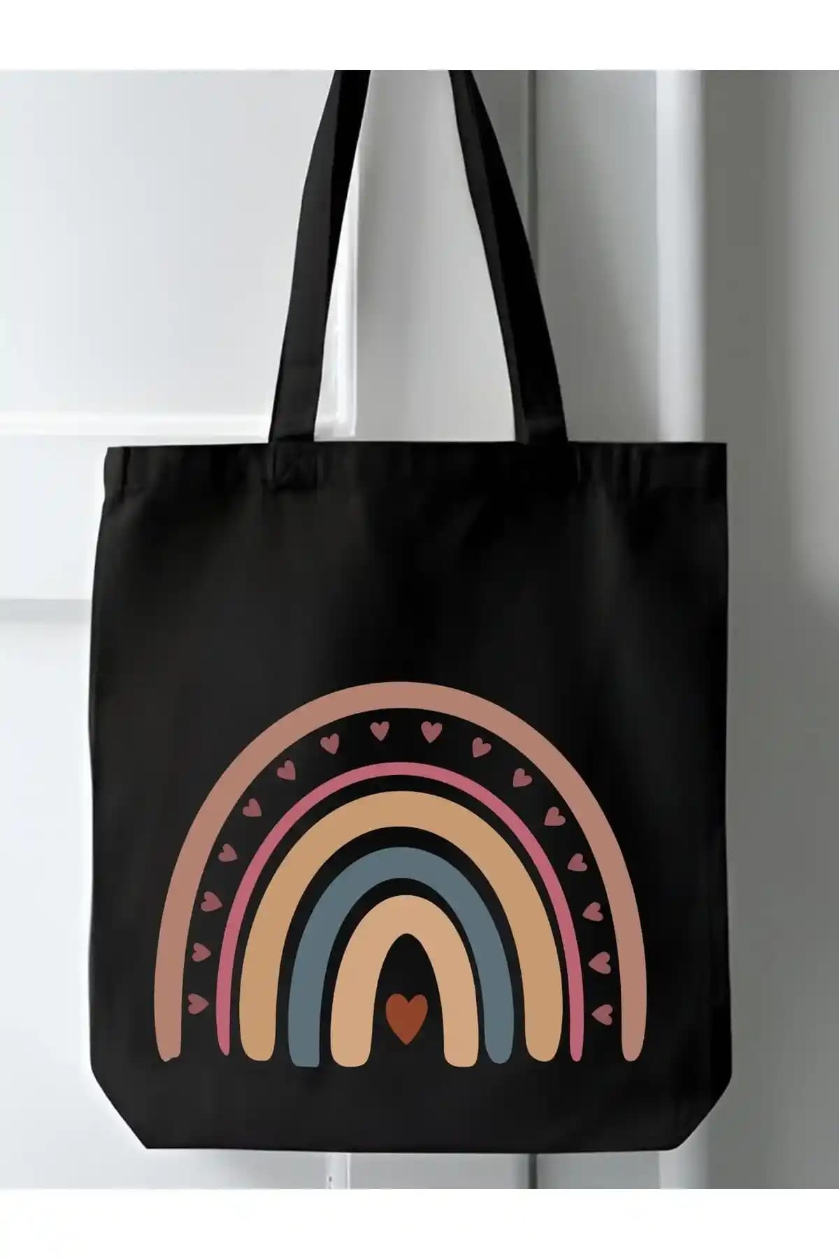 Gökkuşağı Baskılı Kanvas Çantalar: Moda ve Fonksiyonelliğin Birleştiği Güncel Trend