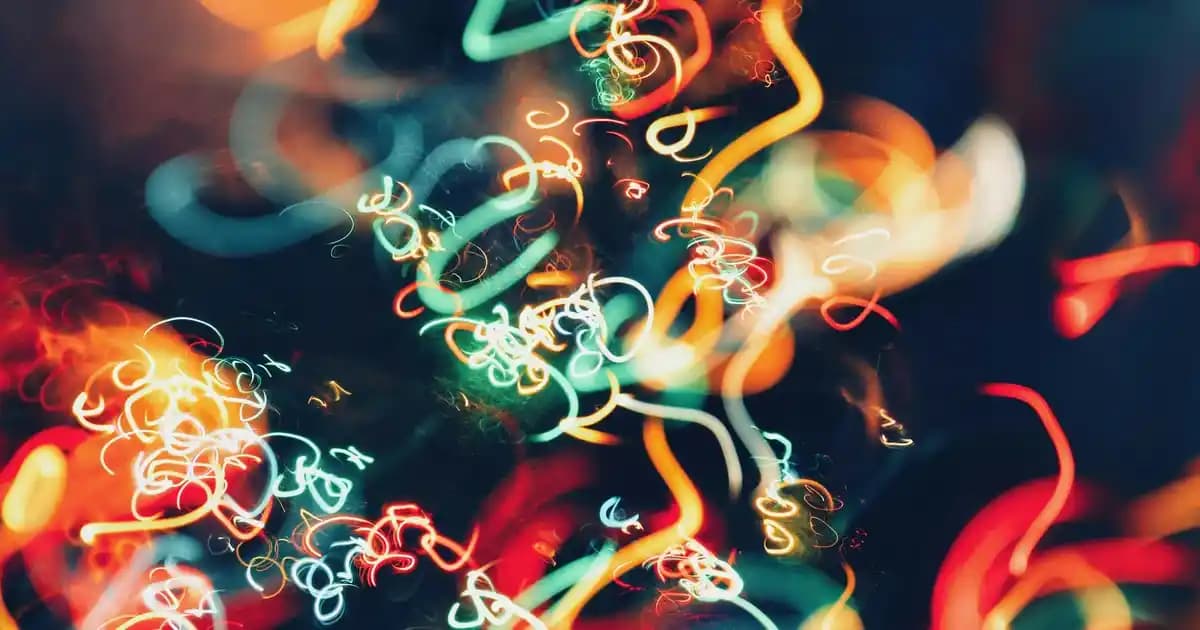 Günlük Hayatta Teknolojinin Entegre Olduğu Şık Giyim ve Aksesuar Trendleri