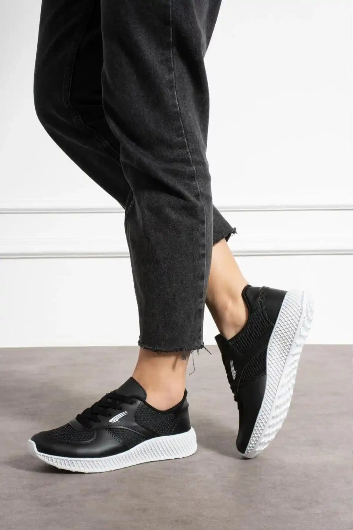 Günlük Kullanım İçin Konforlu Sneaker Seçenekleri ve Temel Özellikleri
