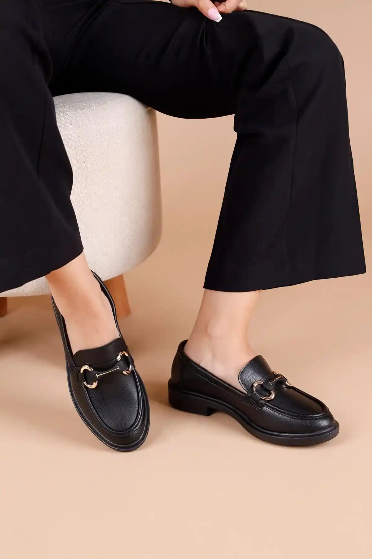 Günlük Kullanım İçin Uygun Loafer Ayakkabılar: Konfor ve Şıklığın Buluşması