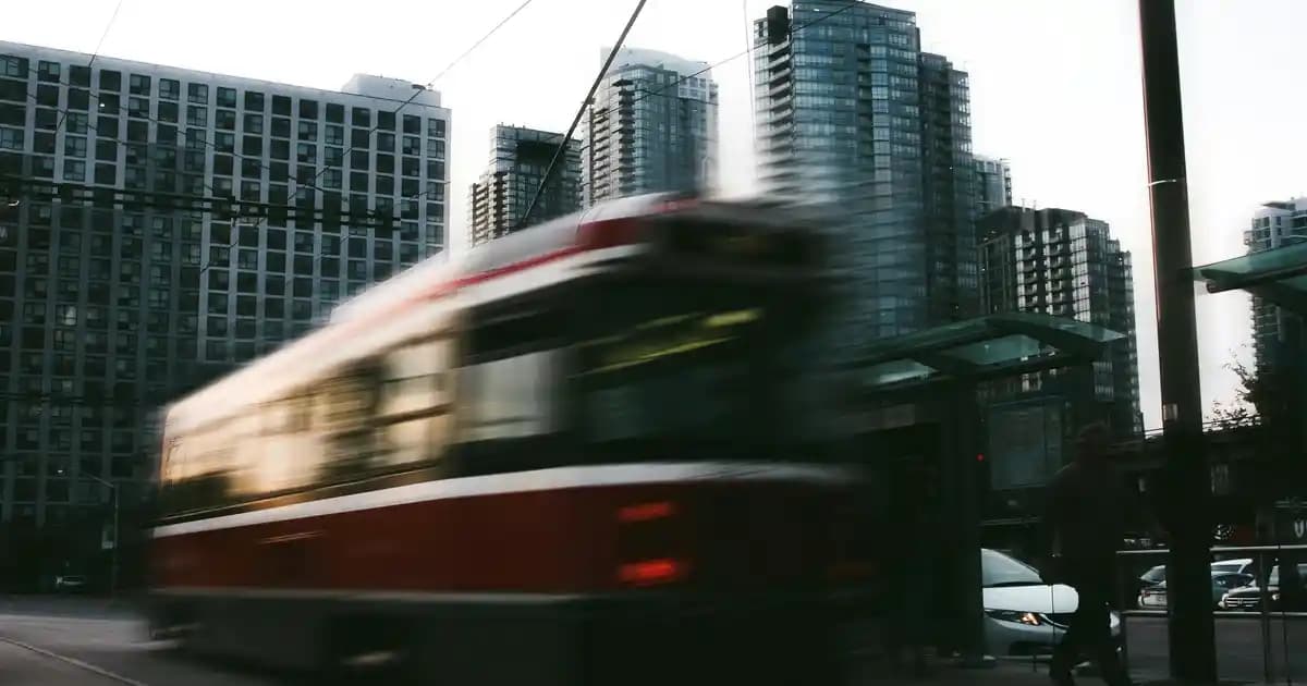 Kadın Abiye Ayakkabıları Seçerken Dikkat Edilmesi Gerekenler ve Güncel Trendler