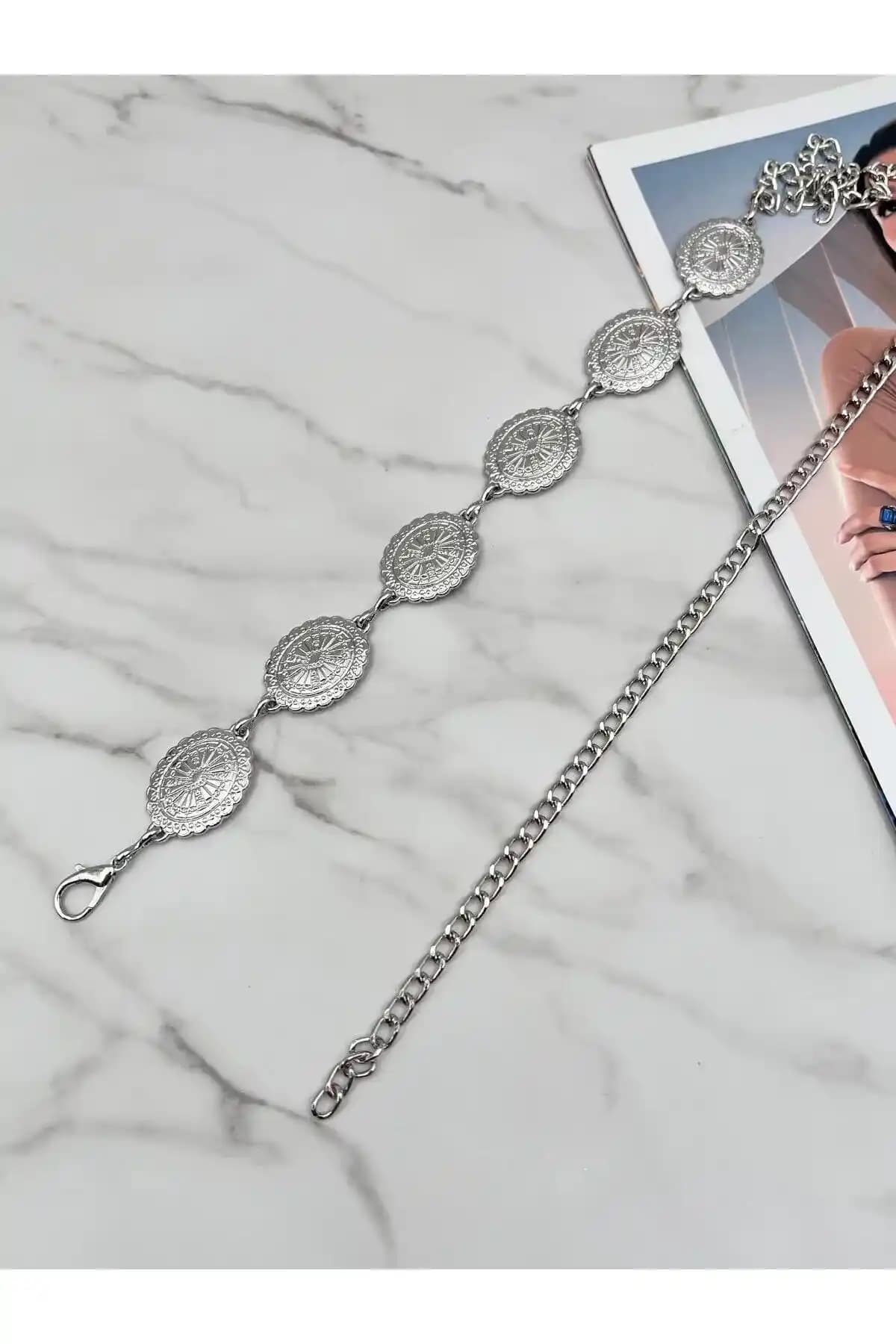 Kadın Bel Kemeri Monogram Modelleri: Şıklık ve İşlevselliğin Buluşması