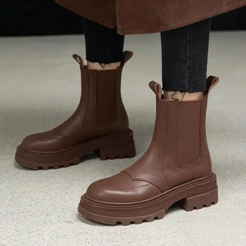 Kadın Botları Seçerken Dikkat Edilmesi Gereken Güncel Trendler ve Kullanım İpuçları