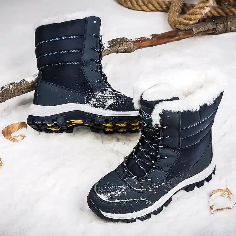 Kadın Kar Botları Seçimi ve Kullanım İpuçları: Konfor ve Güvenlik İçin Öneriler