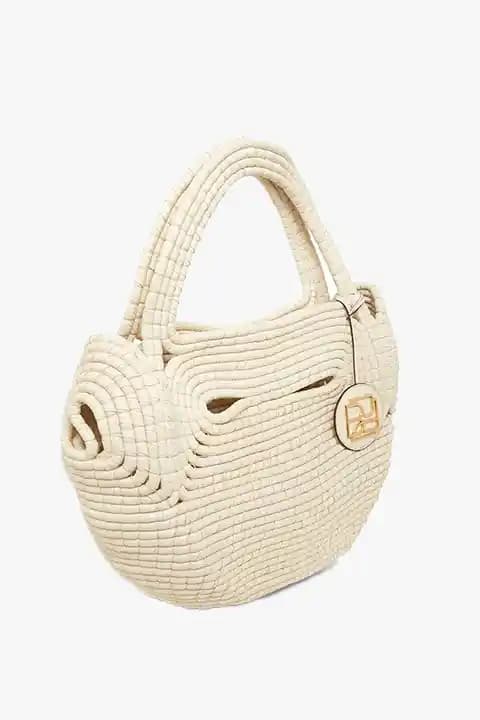 Kadın Şık Çanta Tasarımları Modern ve Fonksiyonel Seçenekler