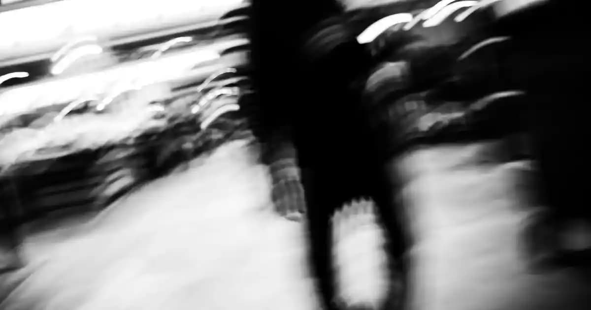 Kadın Siyah Bilekten Bağlamalı Ayakkabılar: Moda ve Fonksiyonellik İçin Uygun Seçenekler