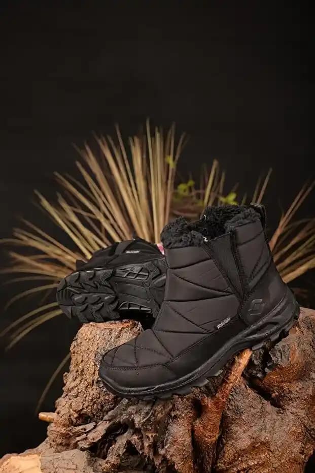 Kadınlar İçin Hafif ve Sıcak Kar Botları: Kışın Konforunu Artıran Tasarımlar