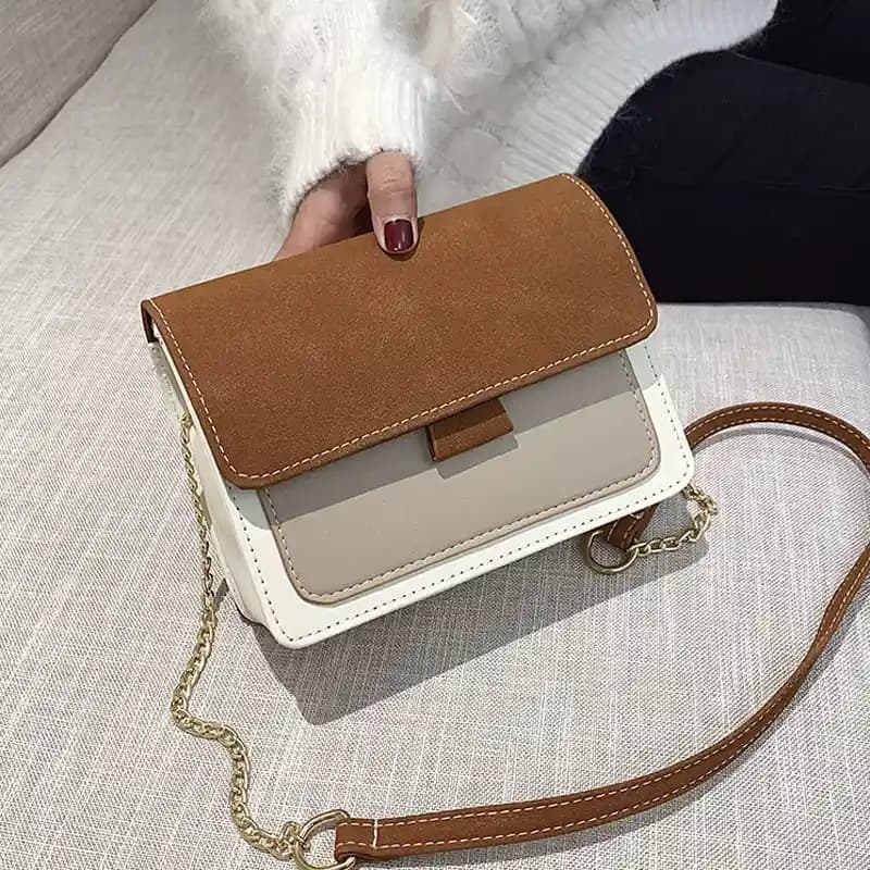 Kadınlar İçin Mini Askılı Çantalar: Tasarım, Malzeme ve Moda Trendleri Hakkında Detaylı İnceleme