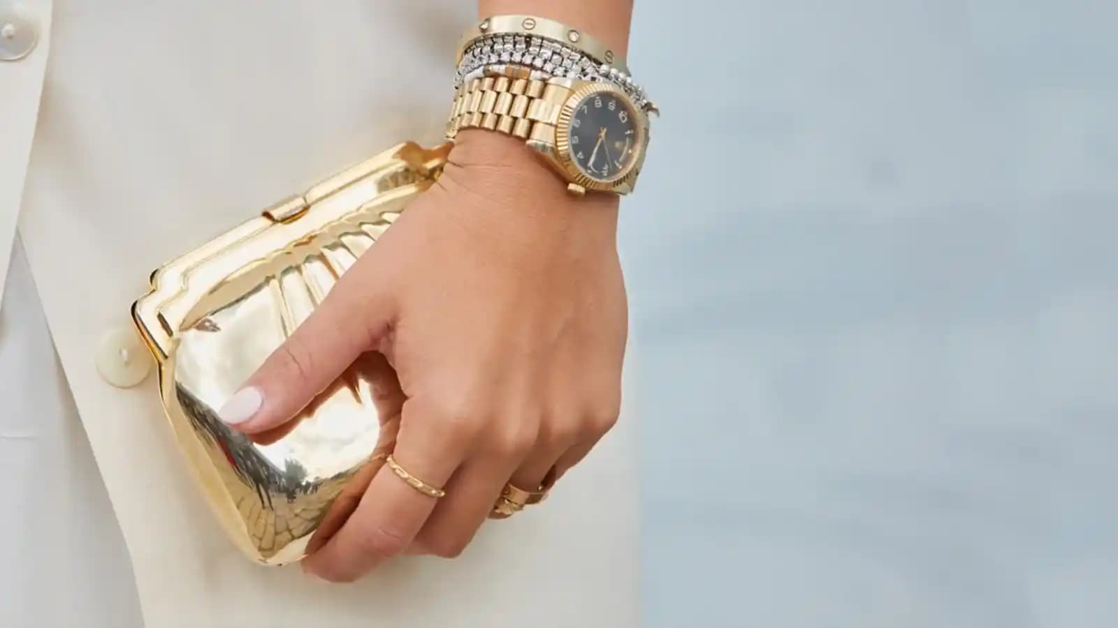 Kadınlar İçin Şık Saat Modelleri: Estetik ve Fonksiyonellik Bir Arada