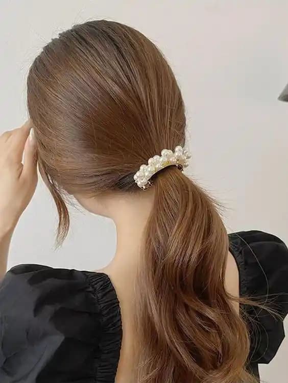 Kadınlar İçin Şık ve Fonksiyonel Saç Tokası Modelleri ve Stil İpuçları