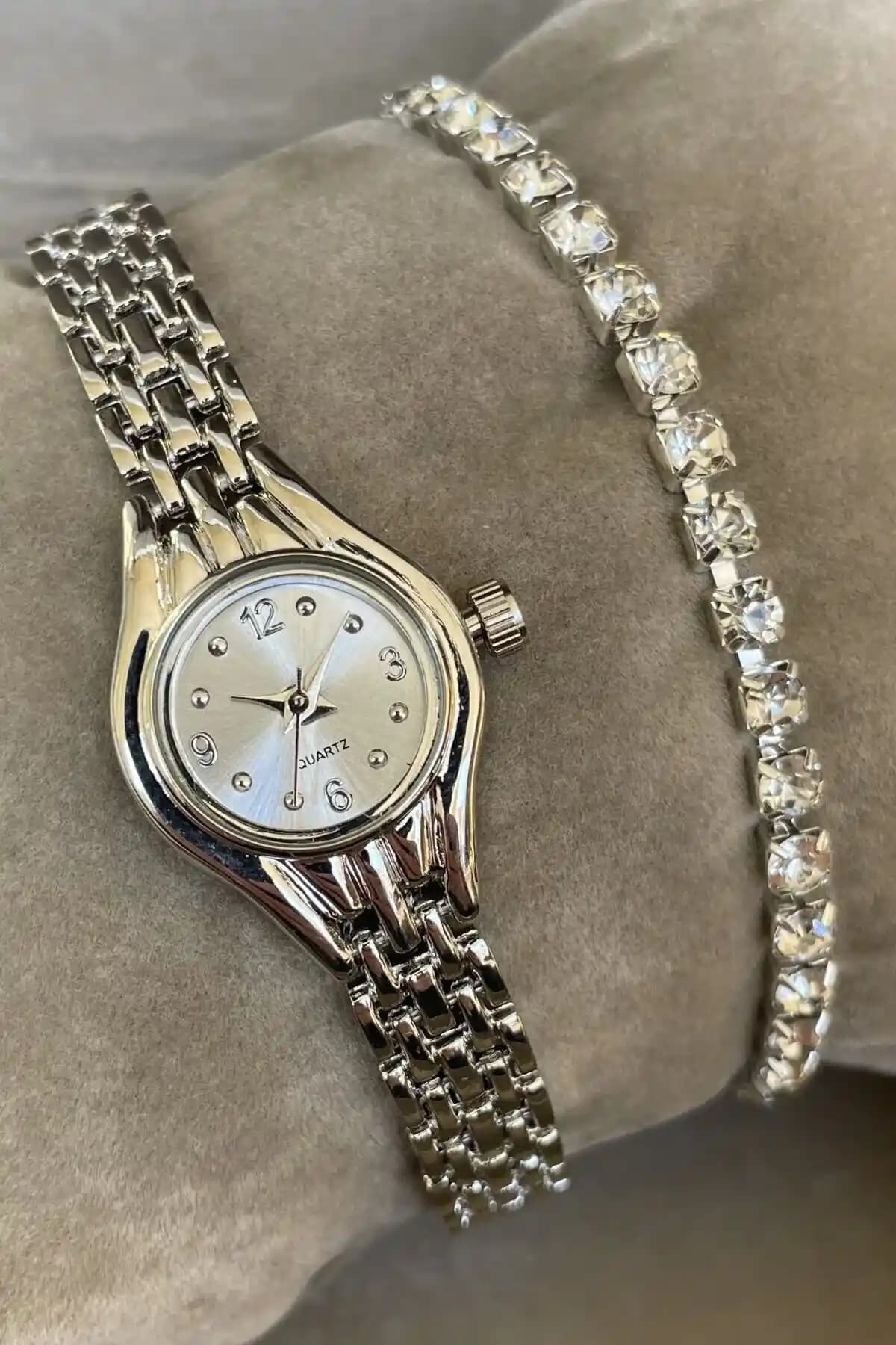 Kadınlar İçin Zarif ve Güçlü Elektronik ve Ev Aksesuarları Trendleri 2023