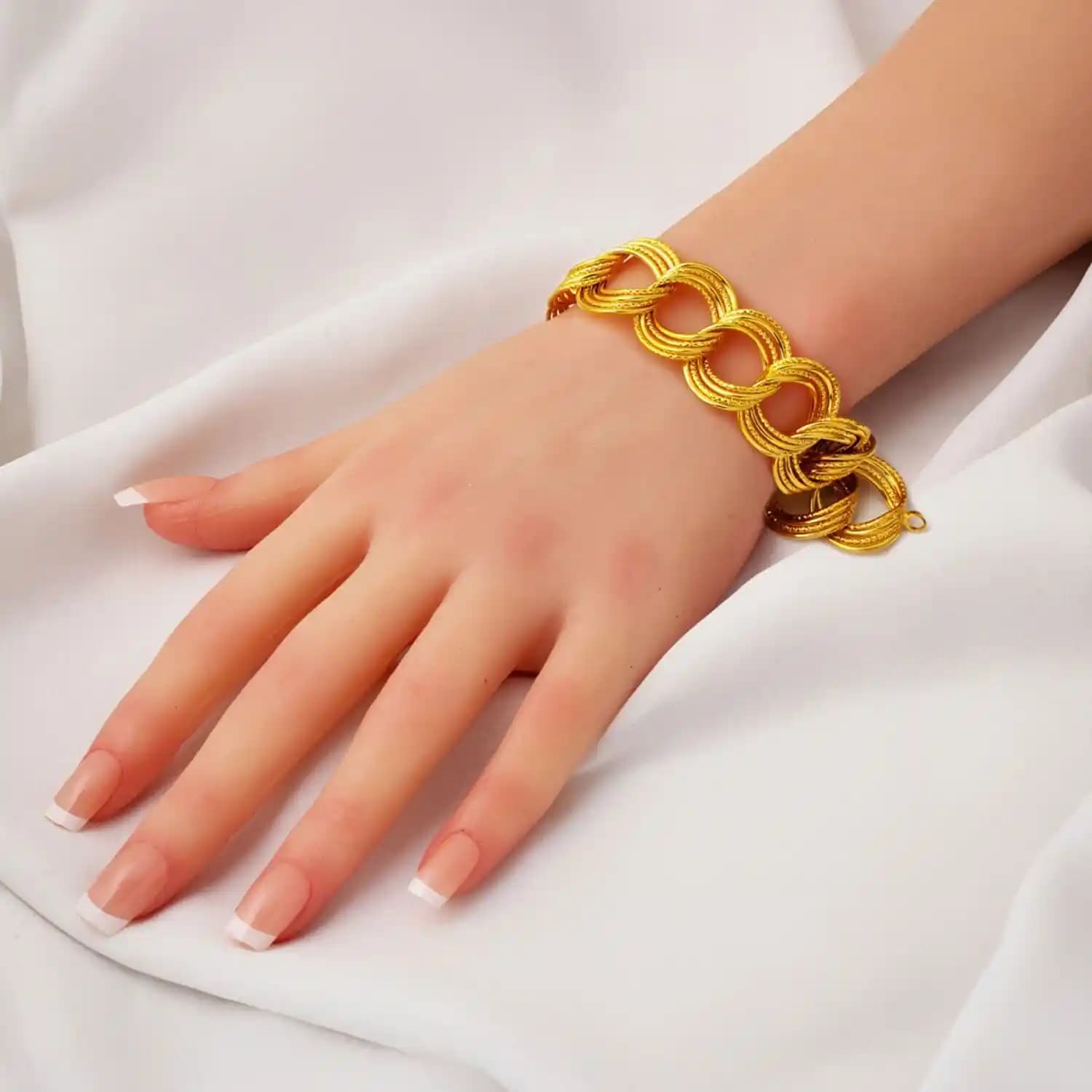 Kalın Samanyolu Desenli Bileklikler: Moda ve Stil İçin Özgün Aksesuar Seçenekleri