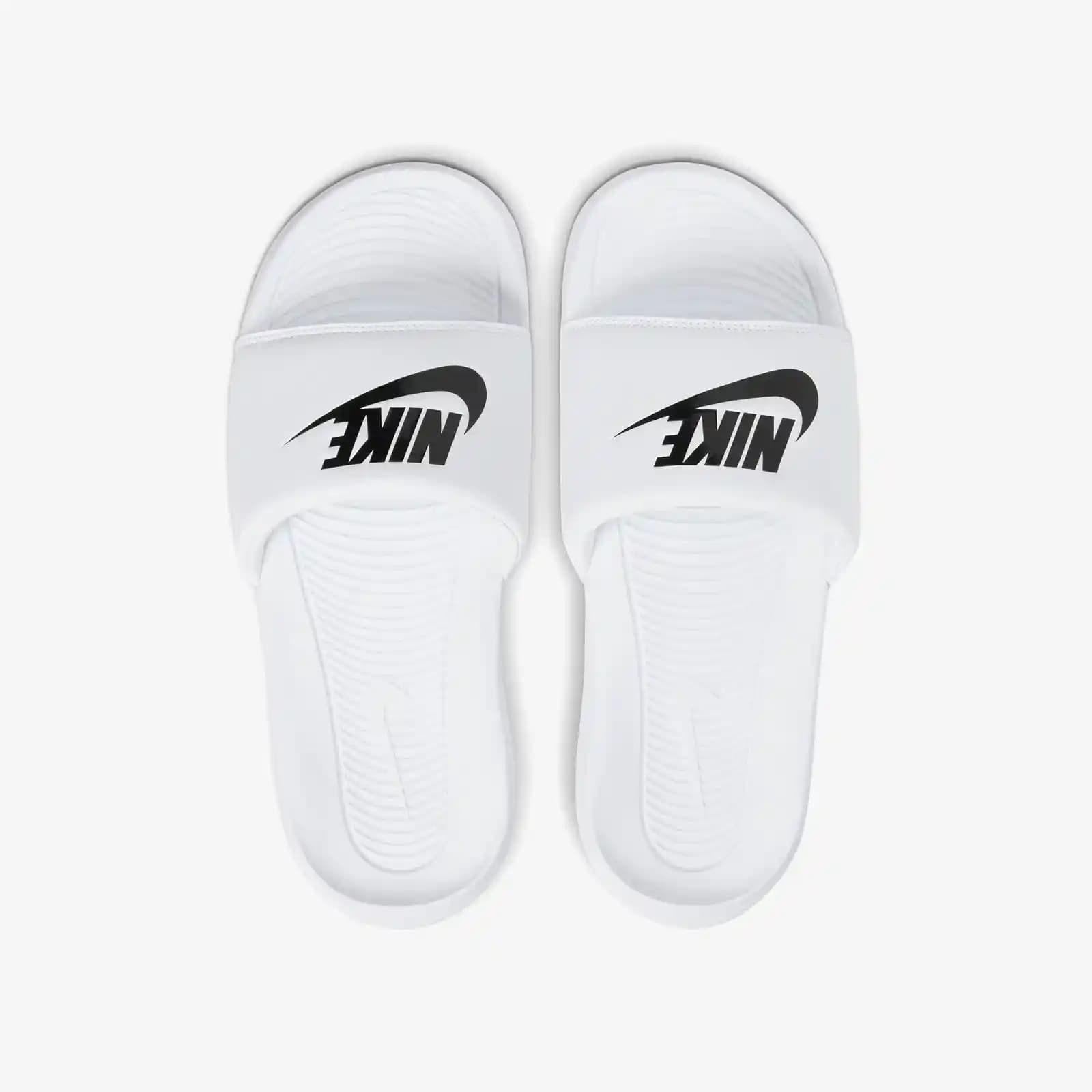 KEEN Ayakkabılarıyla Şıklık ve Fonksiyonelliğin Bir Arada Sunulduğu Çeşitler