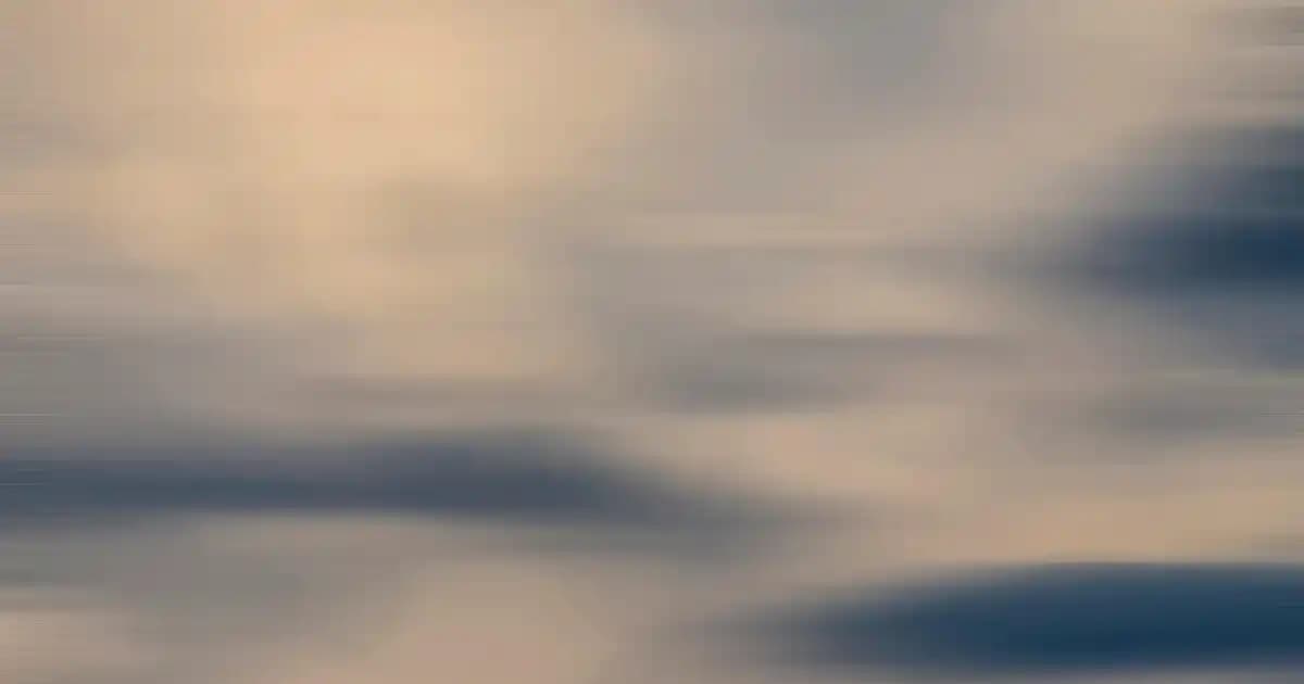 Kemik Kadın Güneş Gözlüğü Seçerken Dikkat Edilmesi Gerekenler ve Moda Trendleri