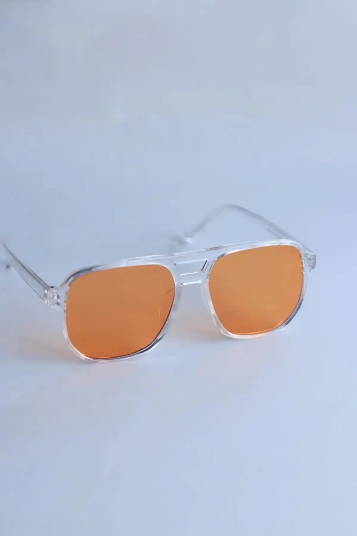 Kemik Unisex Vintage Turuncu Gözlükler: Stil ve Dayanıklılığı Bir Arada Sunar