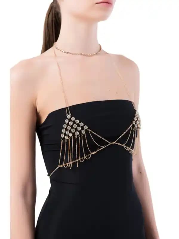 Kristal Taşlı Vücut Aksesuarları: Estetik ve Şıklığın Modern Modadaki Yeri