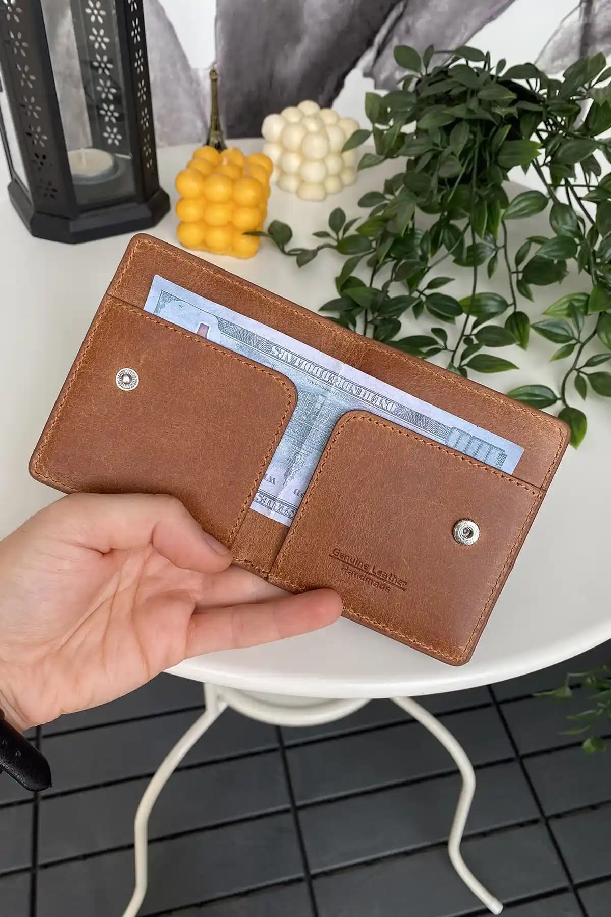 Minimalist Cüzdanlar: Tasarım, Fonksiyonellik ve Güncel Trendler Hakkında Kapsamlı Bilgi