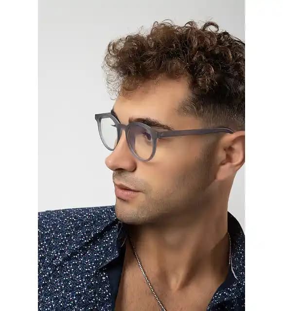 Modern Erkek Yuvarlak Gözlük Tasarımları Güncel Trendler ve Özellikler