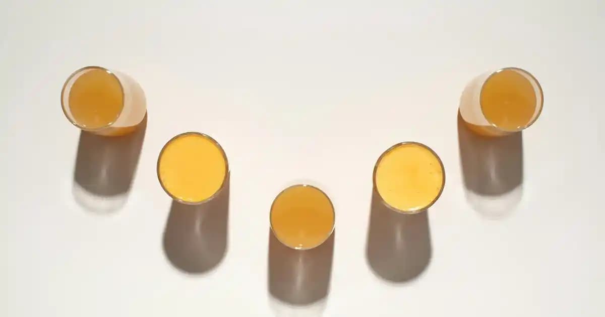 Modern ve Şık Bayan Babetleri: Güncel Trendler ve Konforlu Seçenekler