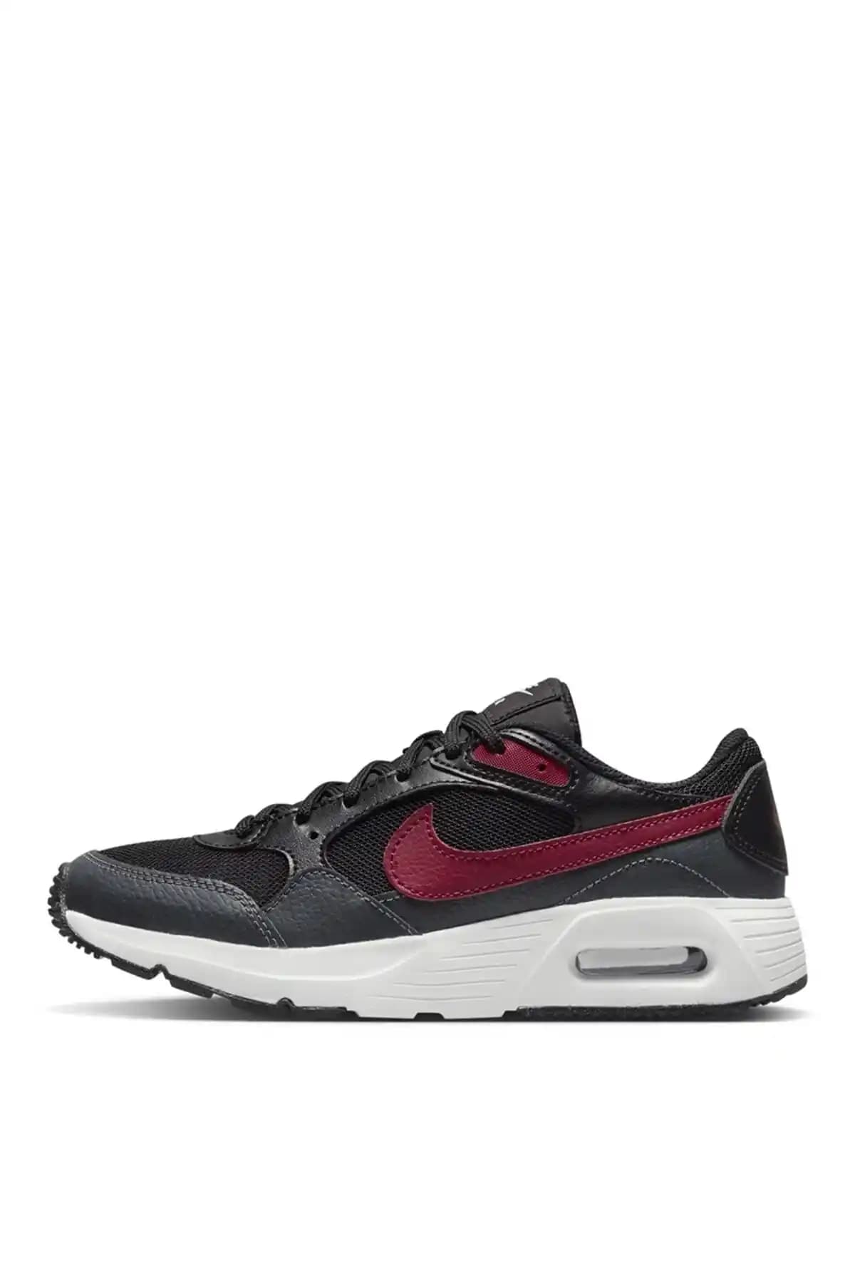 Nike Air Ayakkabıları: Modern Tasarım ve Teknolojiyle Konforlu Günlük Kullanım