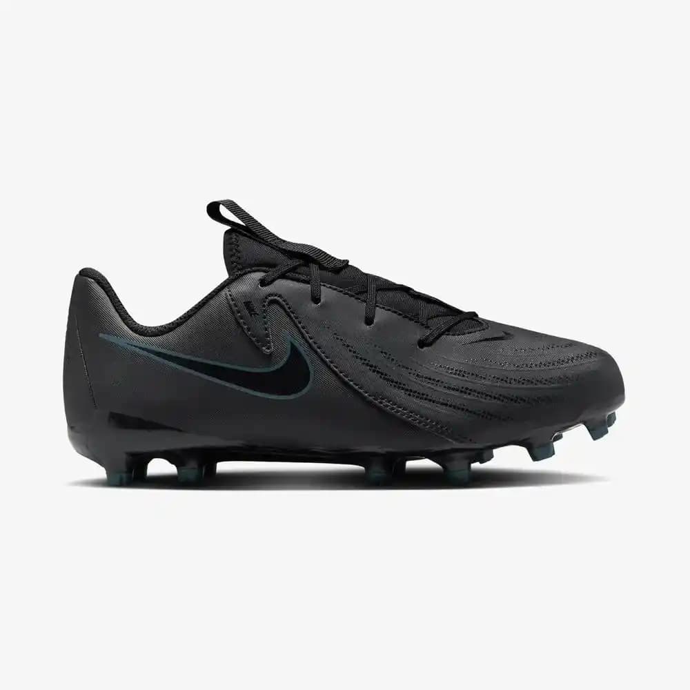 Nike Çocuk Futbol Kramponları: Performans ve Konforu Bir Arada Sunan Modeller