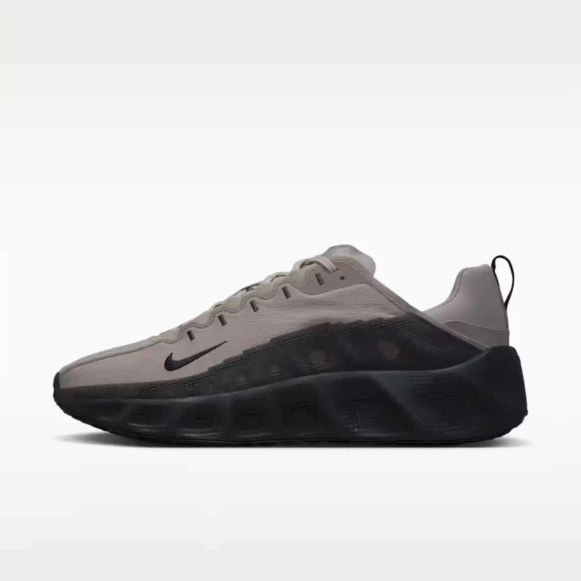 Nike Kadın Ayakkabılarında Modern Tasarım ve Teknolojinin Birleşimi