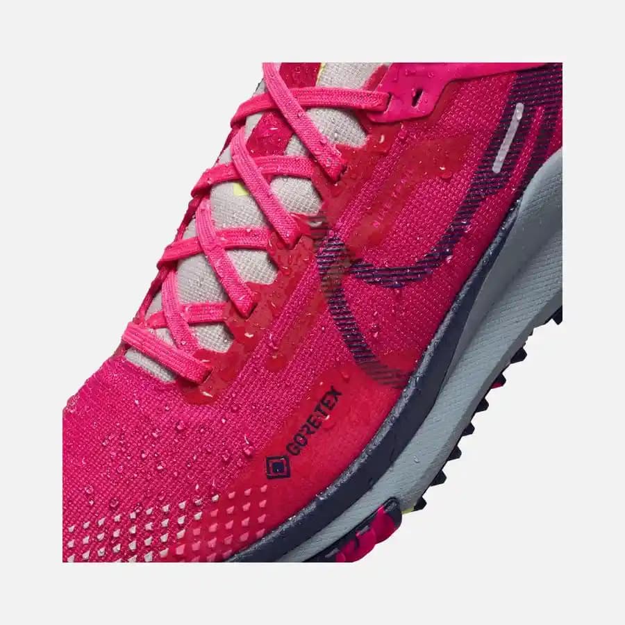 Nike Pegasus Trail 4 Kadın Outdoor Ayakkabısı: Dayanıklılık ve Konforun Buluşması